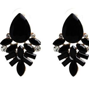 🌟 Stunning Crystal Post Earrings Black Jet 🌟